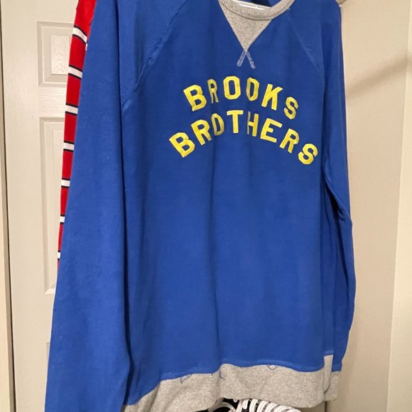 A Set of 2 Preloved Men’s Brooks Brothers Crewneck Pullover Sweatshirt - Picture 2 of 3